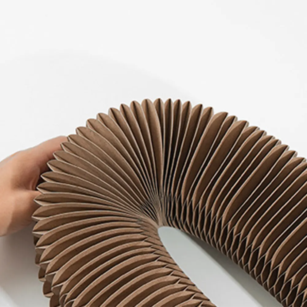 Catfri – The Cat Scratches